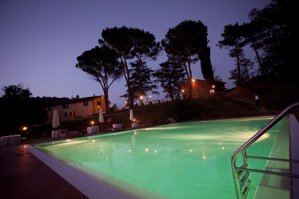 Villa Poggio Di Gaville Meleto Habitación foto